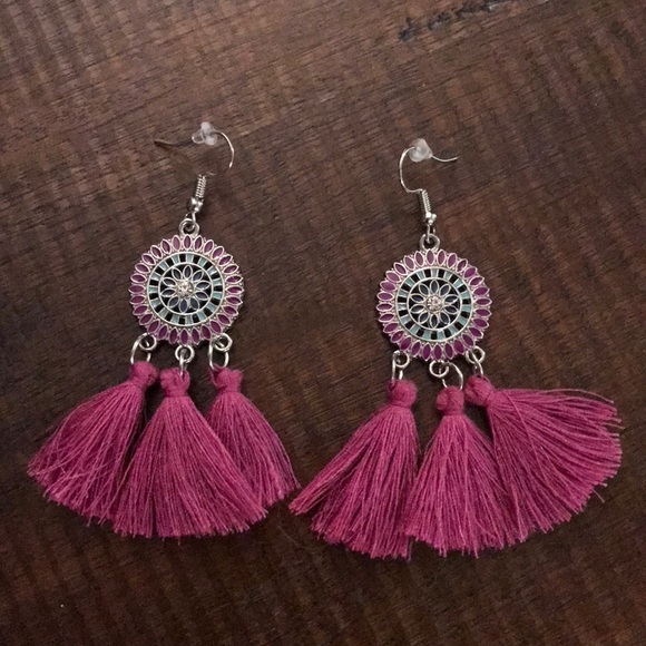 Jewelry - NEW! Boho Tassel Earrings